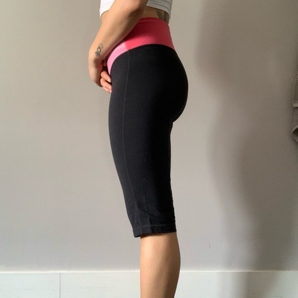 Lululemon capris pink and black size 6 - Picture 3 of 12